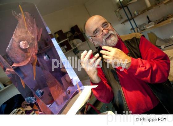 YANN ZORITCHAK, SCULPTEUR DE VERRE, TALLOIRES, SAVOIE (00C02509.jpg)