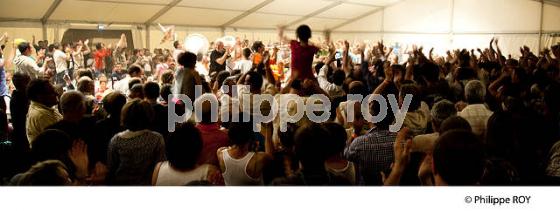 SOIREE FESTIVE, LA MEDOCAINE, MARGAUX (00C02533.jpg)