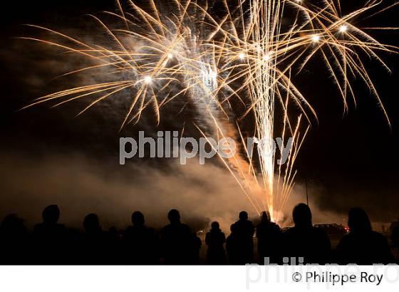 FEU D' ARTIFICE, COURSE VTT, LA MEDOCAINE, ARSAC, MEDOC, GIRONDE (00C02832.jpg)