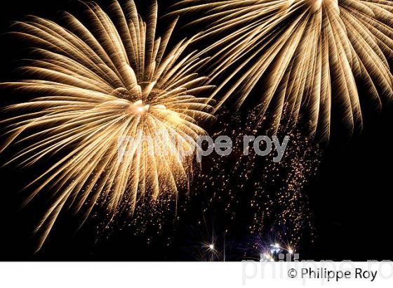 FEU D' ARTIFICE, COURSE VTT, LA MEDOCAINE, ARSAC, MEDOC, GIRONDE (00C02835.jpg)