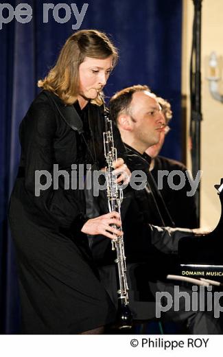 CONCERT BOURG ARTS ET VINS , TRIO HAUTBOIS, BASSON, PIANO, 13 DECEMBRE 2013. (00C02914.jpg)