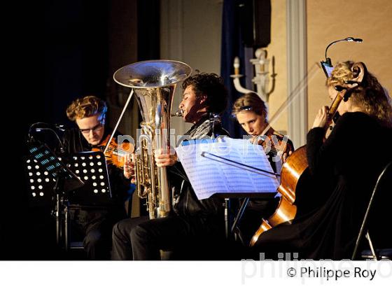 THOMAS LELEU SEXTET, CONCERT BOURG, ARTS ET VINS, BOURG SUR GIRONDE, AQUITAINE. (00C02916.jpg)