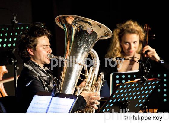 THOMAS LELEU SEXTET, CONCERT BOURG, ARTS ET VINS, BOURG SUR GIRONDE, AQUITAINE. (00C02919.jpg)