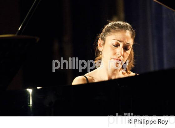LA PIANISTE VANYA COHEN, PIANO EN CONCERT, BOURG ARTS ET VINS. (00C03505.jpg)