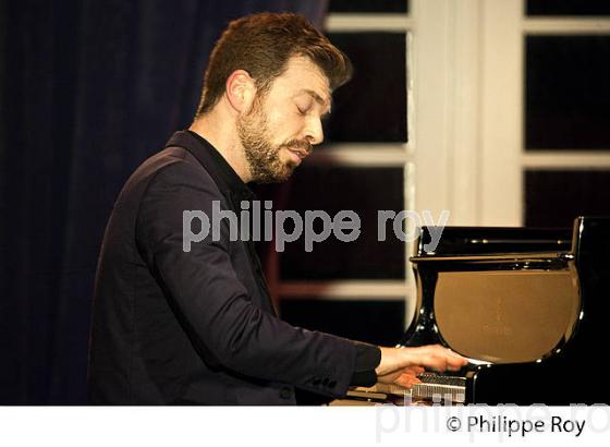 CONCERT DAVIS KADOUCH, PIANO, BOURG-SUR-GIRONDE, LE 9 NOVEMBRE 2018. (00C03625.jpg)