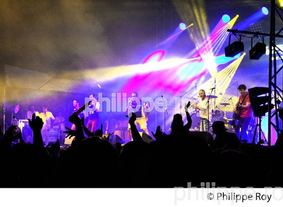 WAZOO, GROUPE ROCK   EN CONCERT , FETES DE DAX, LANDES, GASCOGNE (00C04024.jpg)
