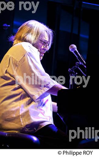 BERNARD LUBAT, EN CONCERT, ANDERNOS JAZZ FESTIVAL, ANDERNOS-LES-BAINS, BASSIN D' ARCACHON, GIRONDE. (00C04122.jpg)