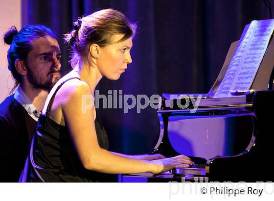 CONCERT XENIA MALIAREVITCH, PIANO, BOURG-SUR-GIRONDE, GIRONDE. (00C04504.jpg)