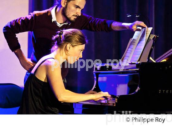 CONCERT XENIA MALIAREVITCH, PIANO, BOURG-SUR-GIRONDE, GIRONDE. (00C04509.jpg)