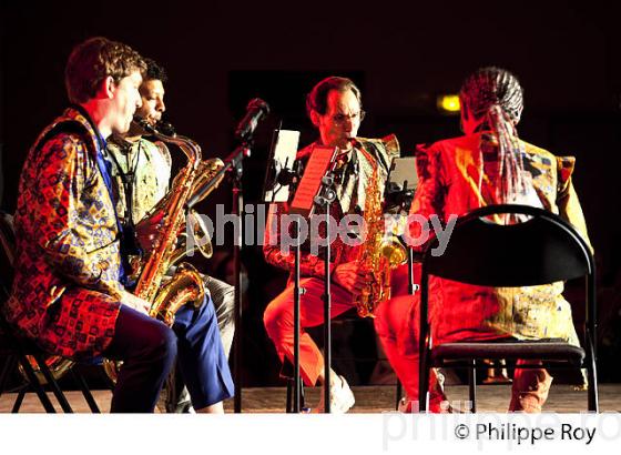 CONCERT, QUATUOR SAXOPHONES ELLIPSOS, BOURG ARTS ET VINS, GIRONDE. (00C05008.jpg)