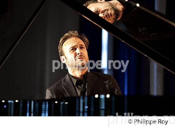 CONCERT, GUILLAUME VINCENT ET THOMAS LELEU,  BOURG ARTS ET VINS, GIRONDE. (00C05112.jpg)