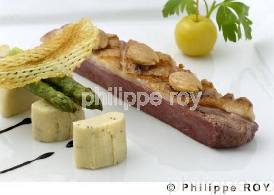 Canard - Gastronomie (00G01118.jpg)