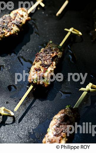 CUISINE A LA PLANCHA, PINCHOS (00G02215.jpg)