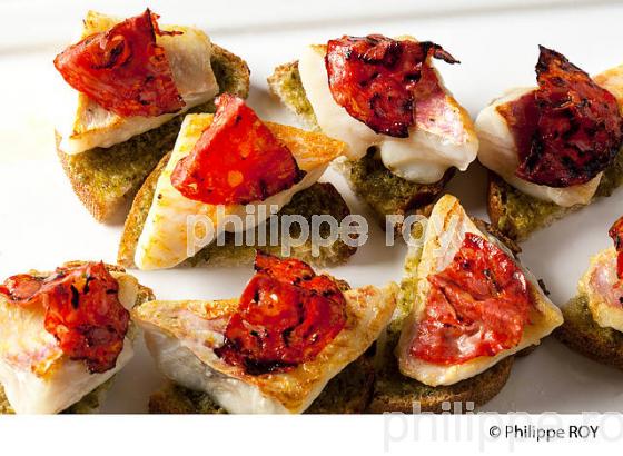 CUISINE A LA PLANCHA, PINCHOS (00G02401.jpg)