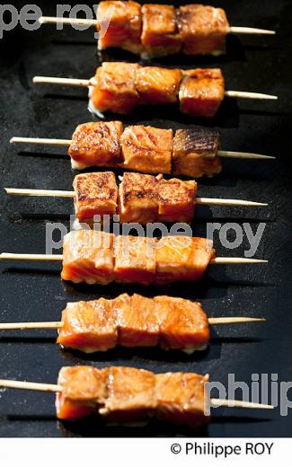 CUISINE A LA PLANCHA, PINCHOS (00G02513.jpg)