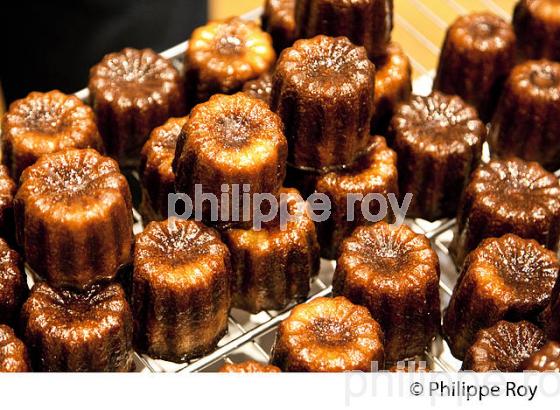 CANNELES DE BORDEAUX , GIRONDE, AQUITAINE. (00G02606.jpg)