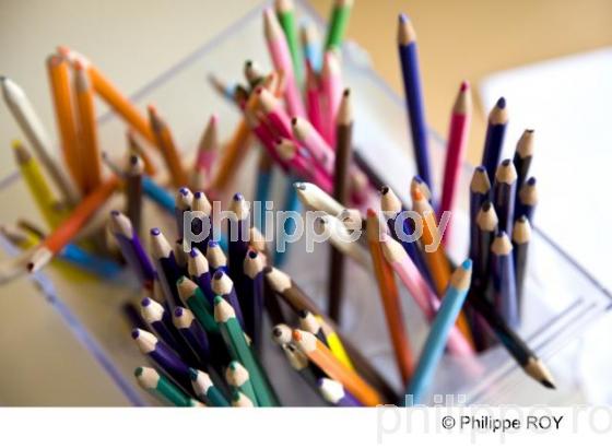 Crayons - Vie quotidienne (00P01203.jpg)
