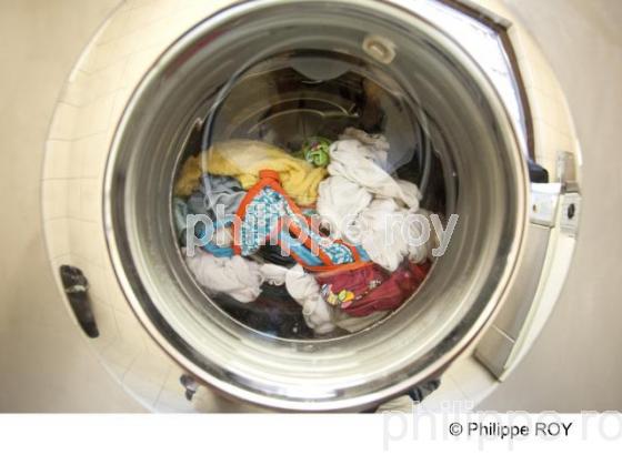 Lave-linge - Vie quotidienne (00P01413.jpg)