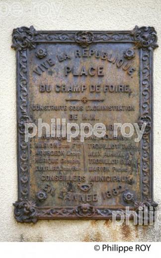 PLAQUE INAUGURALE DE LA PLACE DU CHAMP DE FOIRE, FONTENELAY, HAUTE SAONE, FRANCHE COMTE, FRANCE. (00P01514.jpg)