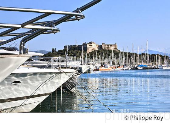 LE PORT D'  ANTIBES, ANTIBES-JUAN -LES-PINS, COTE D' AZUR. (06F00113.jpg)