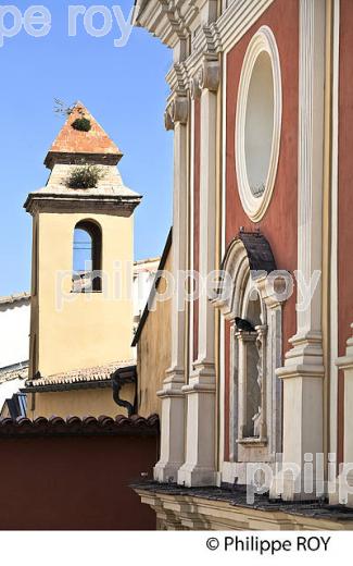 LA CATHEDRALE, QUARTIER DU VIEIL ANTIBES, ANTIBES-JUAN -LES-PINS, COTE D' AZUR. (06F00138.jpg)