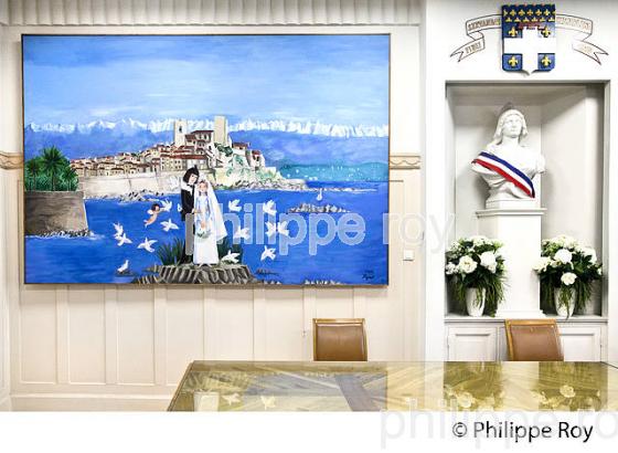 PEYNET, QUARTIER DU VIEIL ANTIBES, ANTIBES-JUAN -LES-PINS, COTE D' AZUR. (06F00318.jpg)