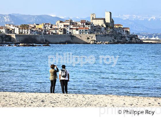 VILLE FORTIFIEE DU  VIEIL ANTIBES, ET LE MERCANTOUR, COTE D' AZUR. (06F00429.jpg)
