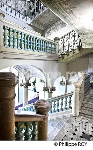 HOTEL RIVIERA PALACE, HOTELLERIE DE LA BELLE EPOQUE,   VILLE DE MENTON , COTE D' AZUR. (06F01024.jpg)