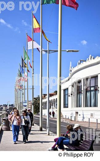 FRONT DE  MER,  VILLE DE MENTON , COTE D' AZUR. (06F01113.jpg)