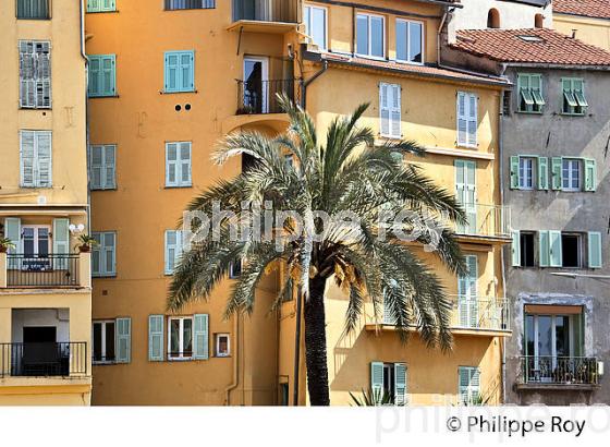 VIEILLE  VILLE DE MENTON , COTE D' AZUR. (06F01203.jpg)