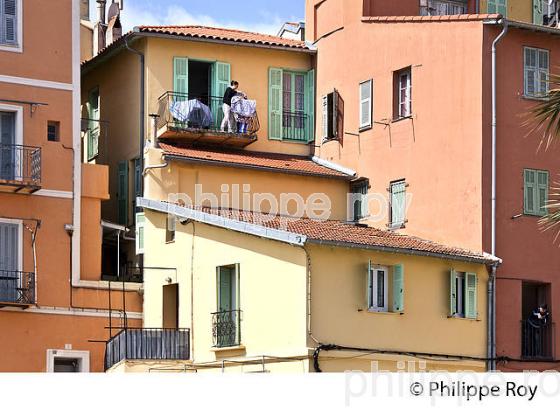 VIEILLE  VILLE DE MENTON , COTE D' AZUR. (06F01204.jpg)