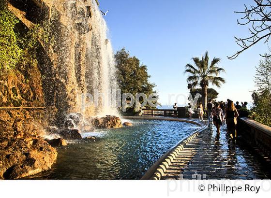 LA COLLINE DU CHATEAU, VILLE DE NICE , COTE D' AZUR. (06F01334.jpg)
