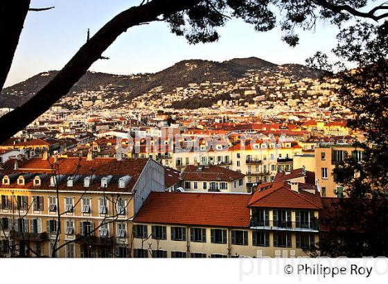 LA COLLINE DU CHATEAU, VILLE DE NICE , COTE D' AZUR. (06F01403.jpg)