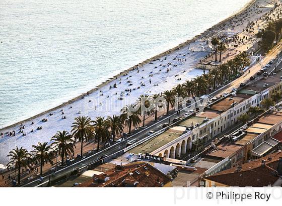 LA COLLINE DU CHATEAU ET LE VIEUX  NICE , COTE D' AZUR. (06F01410.jpg)