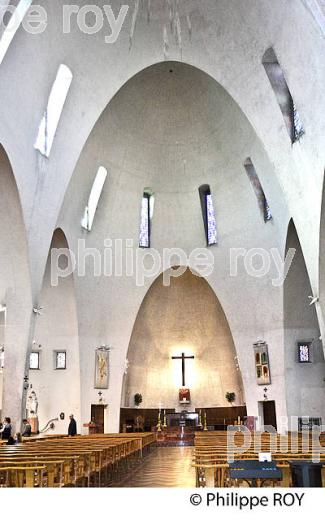 EGLISE SAINTE JEANNE D' ARC, VILLE DE NICE , COTE D' AZUR. (06F01501.jpg)