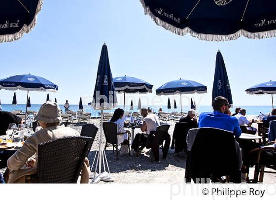 PLAGE PRIVEE, LE  BLUE BEACH, PROMENADE DES ANGLAIS,  VILLE DE NICE , COTE D' AZUR. (06F01711.jpg)
