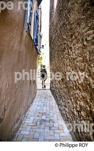 VILLAGE PERCHE  DE GREOLIERES , VALLEE DU LOUP, ALPES MARITIMES. (06F02631.jpg)