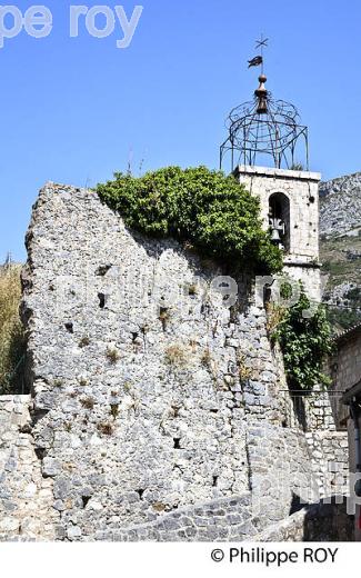 VILLAGE PERCHE  DE GREOLIERES , VALLEE DU LOUP, ALPES MARITIMES. (06F02634.jpg)