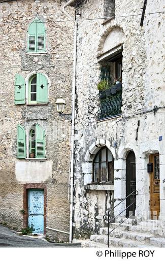 VILLAGE PERCHE  DE CIPIERES, VALLEE DU LOUP,  ALPES MARITIMES. (06F02711.jpg)
