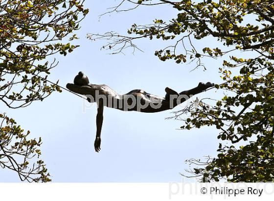 VILLAGE PERCHE  DE GOURDON, VALLEE DU LOUP,  ALPES MARITIMES. (06F02719.jpg)