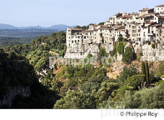 VILLAGE PERCHE  DE TOURRETTES SUR LOUP, VALLEE DU LOUP,  ALPES MARITIMES. (06F02738.jpg)
