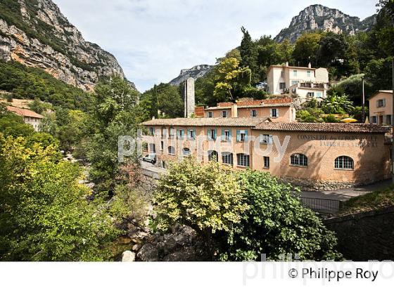 CONFISERIE FLORIAN, VILLAGE DE PONT DU LOUP, VALLEE DU LOUP,  ALPES MARITIMES. (06F02816.jpg)