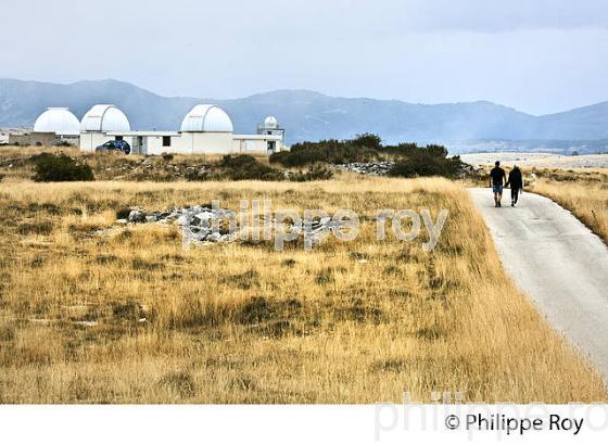 OBSEVATOIRE DE LA COTE D' AZUR, PLATEAU DE CALERN,   ALPES MARITIMES (06F02926.jpg)