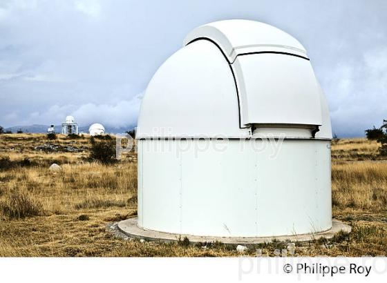 OBSEVATOIRE DE LA COTE D' AZUR, PLATEAU DE CALERN,   ALPES MARITIMES (06F02930.jpg)