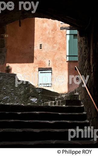 VILLAGE PERCHE DE LA CROIX SUR ROUDOULE , VALLEE DE LA ROUDOULE, ALPES MARITIMES. (06F03121.jpg)