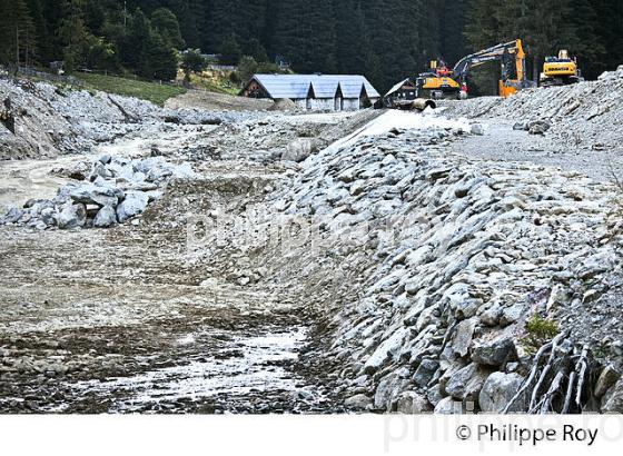 CHANTIER AMENAGEMENT DE LA  VALLEE DE LA VESUBIE, SAINT MARTIN DE VESUBIE, ALPES MARITIMES. (06F03212.jpg)
