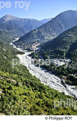 VILLAGE DE SAINT MARTIN DE VESUBIE, VALLEE DE LA VESUBIE, ALPES MARITIMES.. (06F03230.jpg)