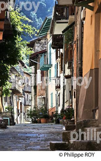 VILLAGE DE SAINT MARTIN DE VESUBIE, VALLEE DE LA VESUBIE, ALPES MARITIMES.. (06F03236.jpg)