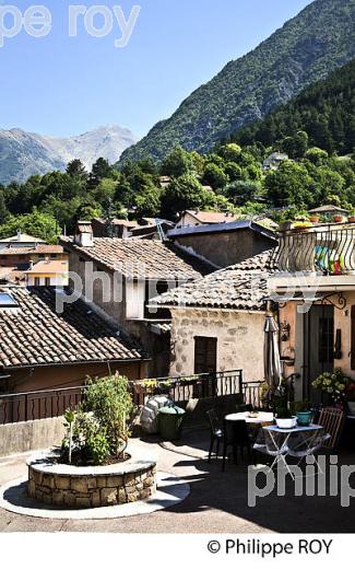 VILLAGE PERCHE DE LA BOLLENE VESUBIE  VALLEE DE LA VESUBIE, ALPES MARITIMES. (06F03319.jpg)