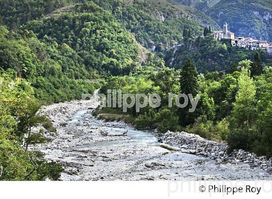 VILLAGE PERCHE DE LANTOSQUE, VALLEE DE LA VESUBIE, ALPES MARITIMES. (06F03329.jpg)